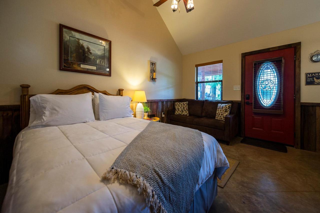 Cabin 1 Rental 15 Minutes From Magnolia And Baylor 웨이코 외부 사진