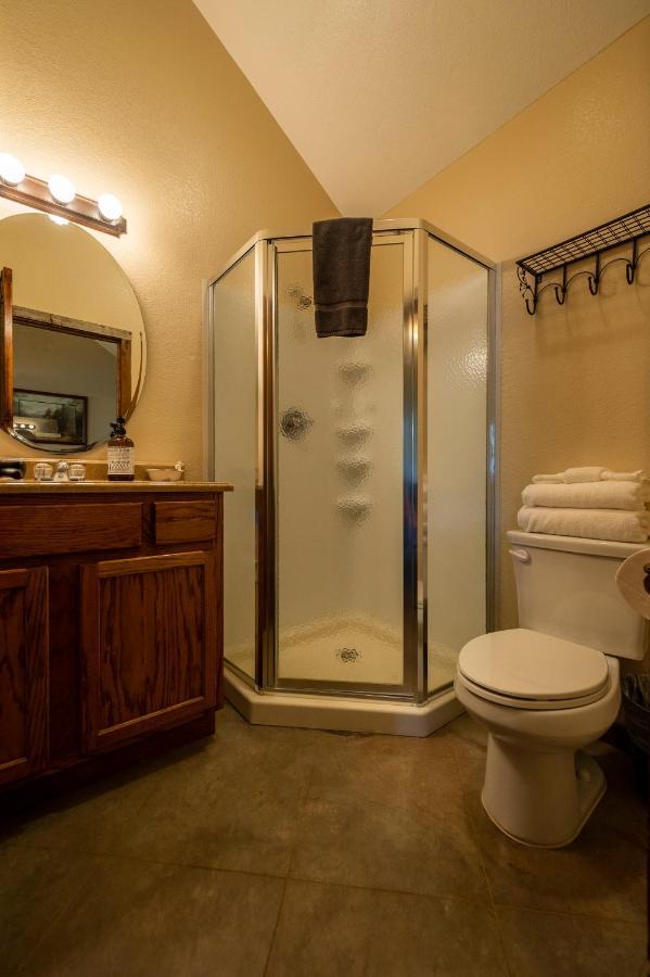 Cabin 1 Rental 15 Minutes From Magnolia And Baylor 웨이코 외부 사진