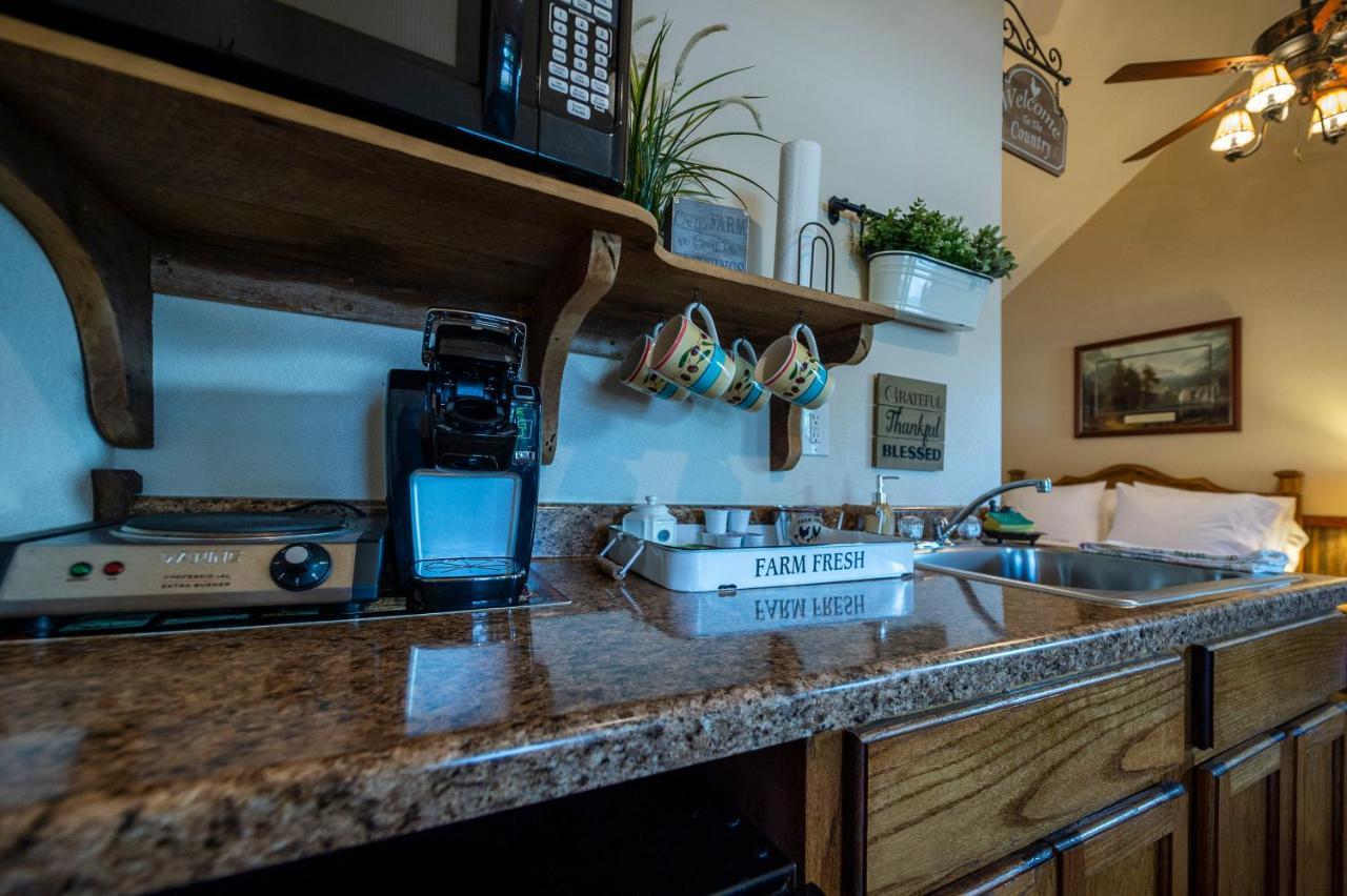 Cabin 1 Rental 15 Minutes From Magnolia And Baylor 웨이코 외부 사진